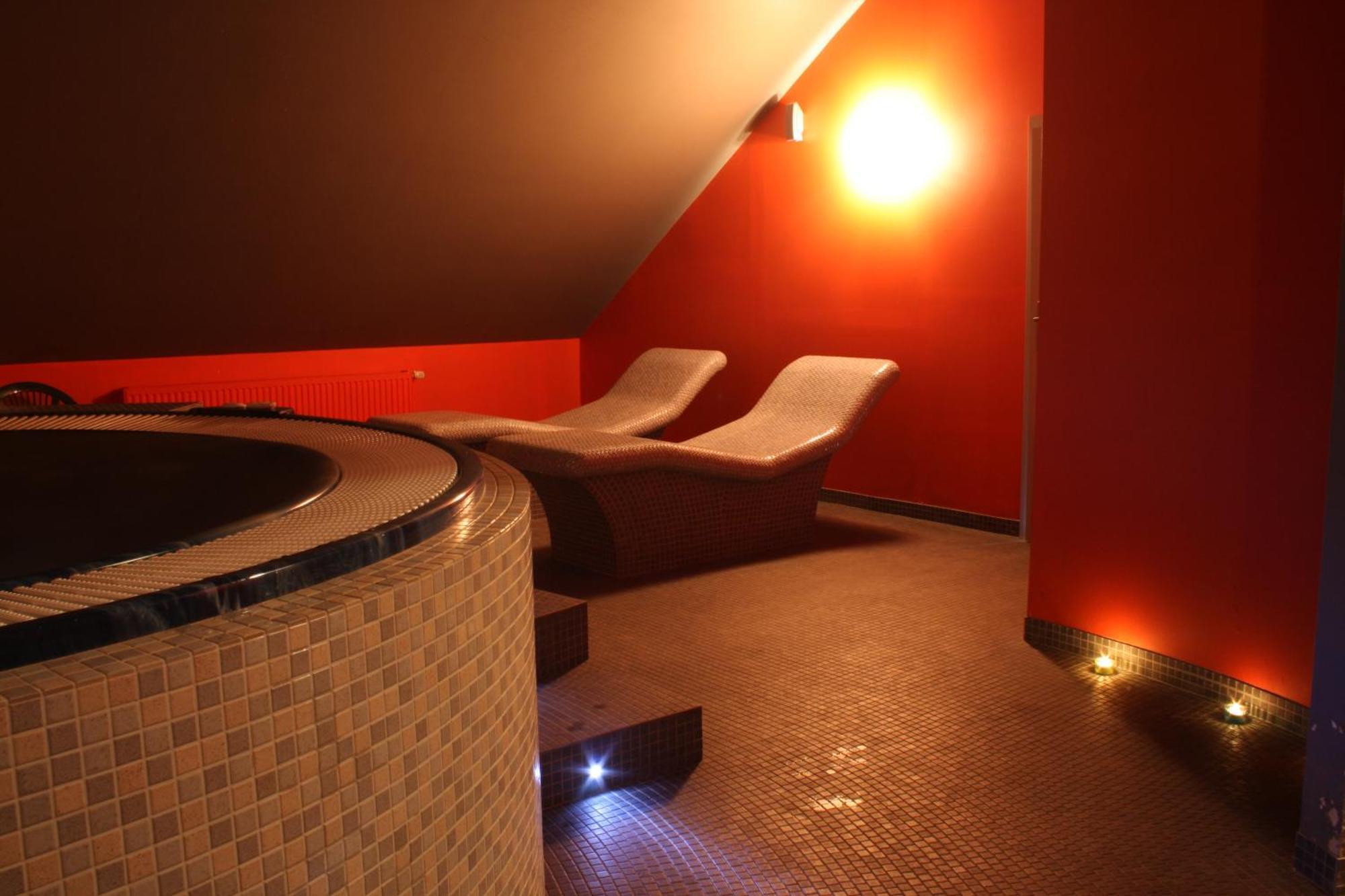 Hotel Terasa Frýdek-Místek Dış mekan fotoğraf