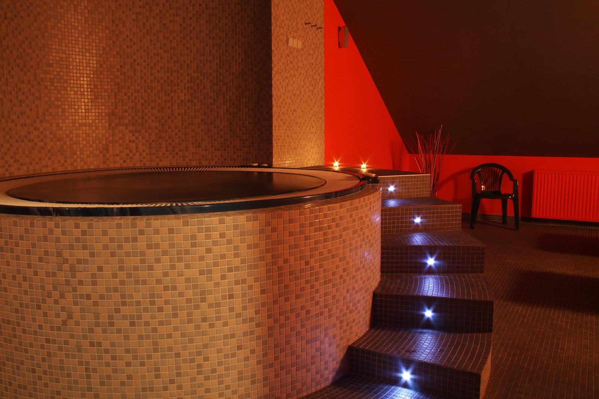 Hotel Terasa Frýdek-Místek Dış mekan fotoğraf
