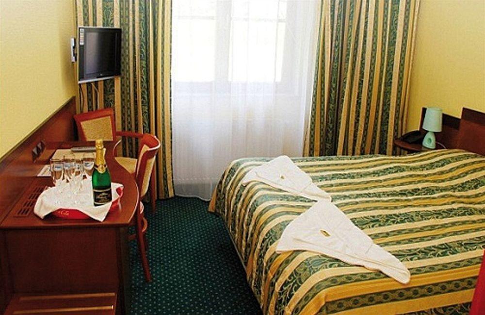 Hotel Terasa Frýdek-Místek Dış mekan fotoğraf