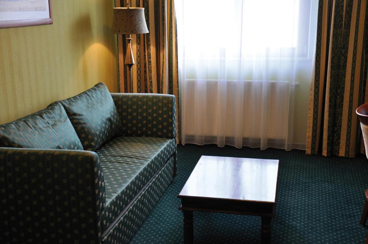 Hotel Terasa Frýdek-Místek Oda fotoğraf